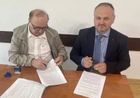 Podpisanie umowy na wykonanie kanalizacji w miejscowościach Kłodne i Męcina - zdjęcie główne