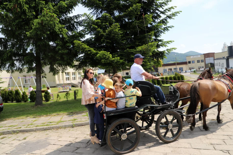 Dzień Dziecka w Szkole Podstawowej w Łososinie Górnej - zdjęcie 2