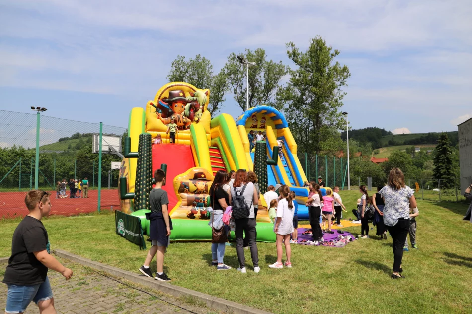 Dzień Dziecka w Szkole Podstawowej w Łososinie Górnej - zdjęcie 7
