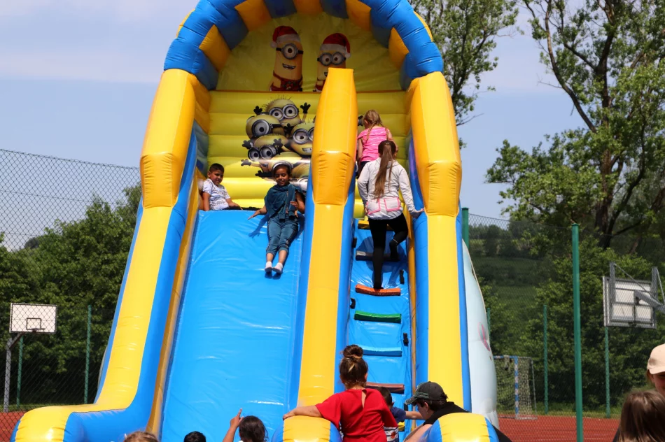 Dzień Dziecka w Szkole Podstawowej w Łososinie Górnej - zdjęcie 11