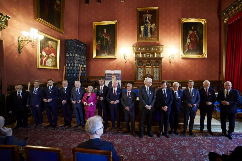 Małopolska: Medale Stulecia Odzyskanej Niepodległości dla zasłużonych samorządowców - zdjęcie 5