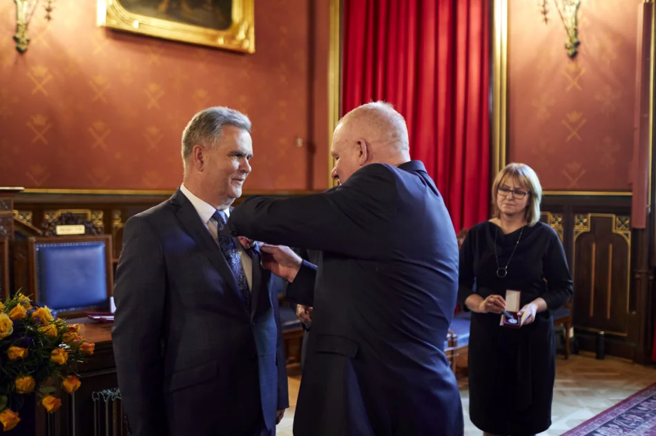 Małopolska: Medale Stulecia Odzyskanej Niepodległości dla zasłużonych samorządowców - zdjęcie 7