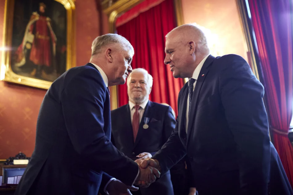 Małopolska: Medale Stulecia Odzyskanej Niepodległości dla zasłużonych samorządowców - zdjęcie 13