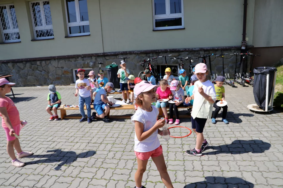 Piknik Polsko – Ukraiński w Szkole Podstawowej w Mordarce-Dzień Dziecka - zdjęcie 2