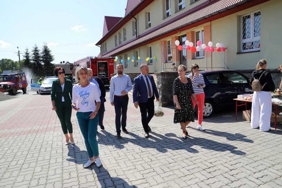 Piknik Polsko – Ukraiński w Szkole Podstawowej w Mordarce-Dzień Dziecka - zdjęcie 4