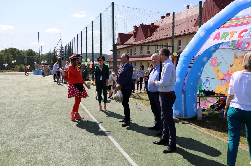 Piknik Polsko – Ukraiński w Szkole Podstawowej w Mordarce-Dzień Dziecka - zdjęcie 10