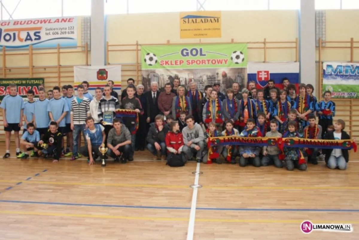 XVII Halowy Turniej Piłki Nożnej Trampkarzy o Puchar Burmistrza Miasta Limanowa