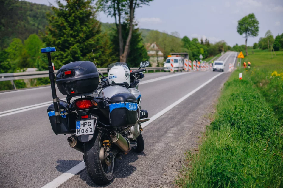 Osuwisko na DK 28 w Kasinie Wielkiej - zdjęcie 3