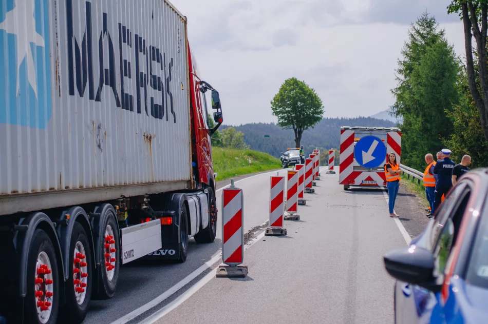 Osuwisko na DK 28 w Kasinie Wielkiej - zdjęcie 13
