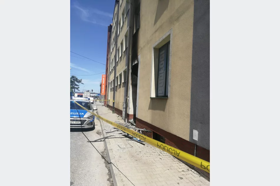 Tarnów: Policja ujęła podejrzewanego o podpalenie klatki schodowej w bloku - zdjęcie 6
