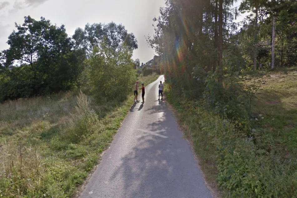 Dochodzi do kłótni i przepychanek -  Google Maps wprowadza w błąd - zdjęcie 6