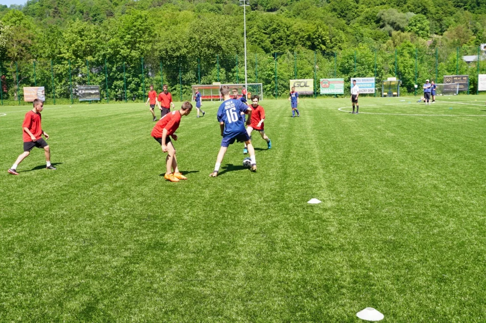 Chłopcy z Mordarki Mistrzami Powiatu w Piłce Nożnej. - zdjęcie 8