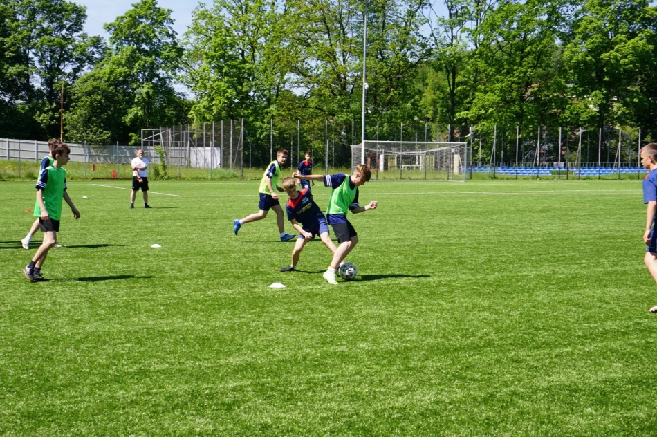 Chłopcy z Mordarki Mistrzami Powiatu w Piłce Nożnej. - zdjęcie 15