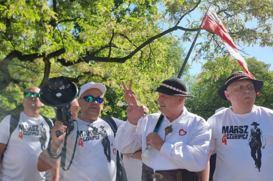 Limanowianie na "Wielkim Marszu" w Warszawie (zdjęcia) - zdjęcie 8