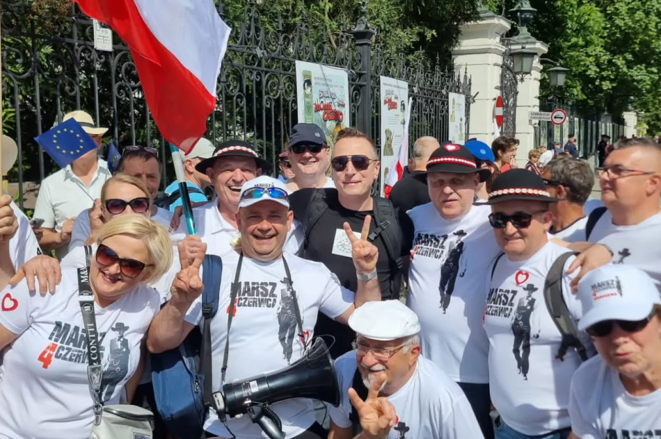 Limanowa na marszu w Warszawie - “To nie jest kraj PiS, tylko wszystkich obywateli” - zdjęcie 6