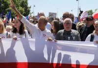 Limanowa na marszu w Warszawie - “To nie jest kraj PiS, tylko wszystkich obywateli” - zdjęcie główne