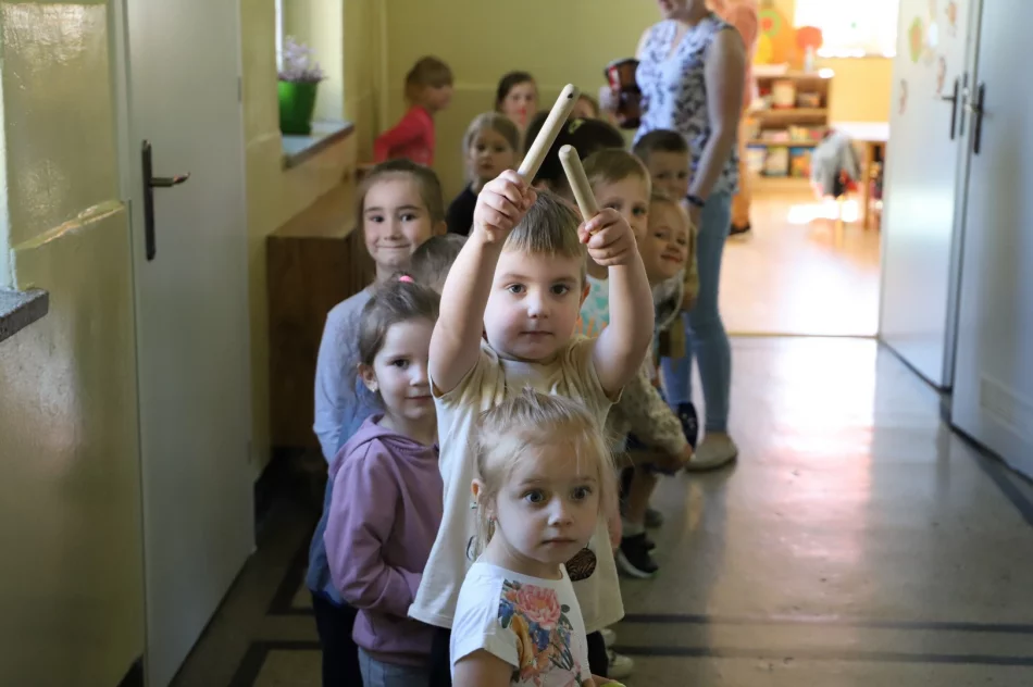 Dzień Dziecka w Szkole Podstawowej w Pisarzowej - zdjęcie 10