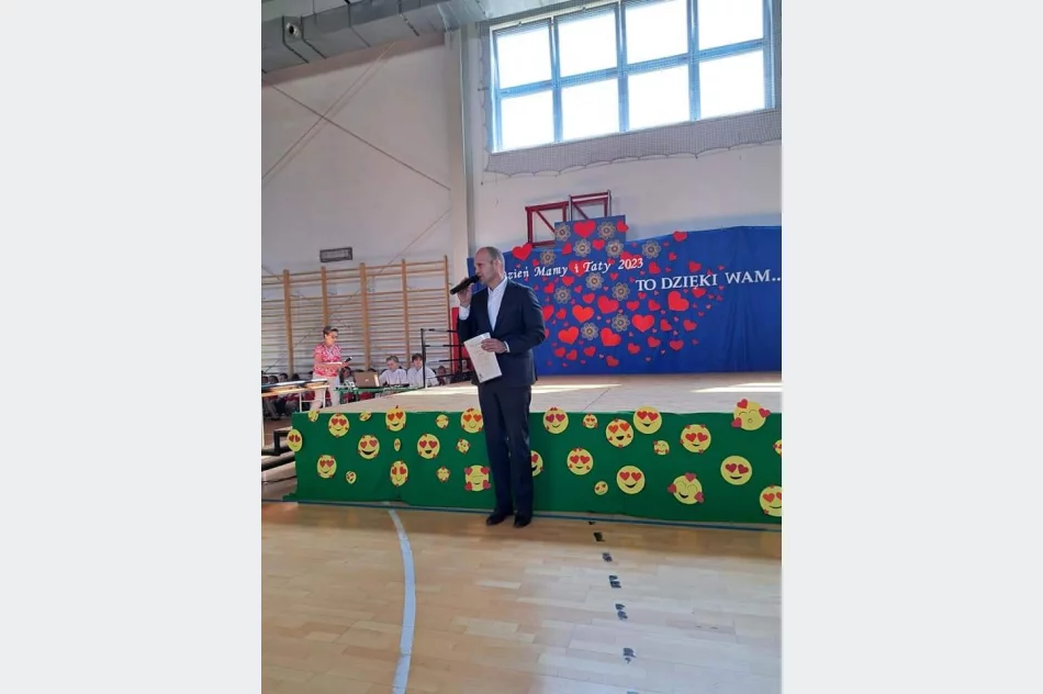 „Dzień Mamy i Taty” w Pasierbcu - zdjęcie 11