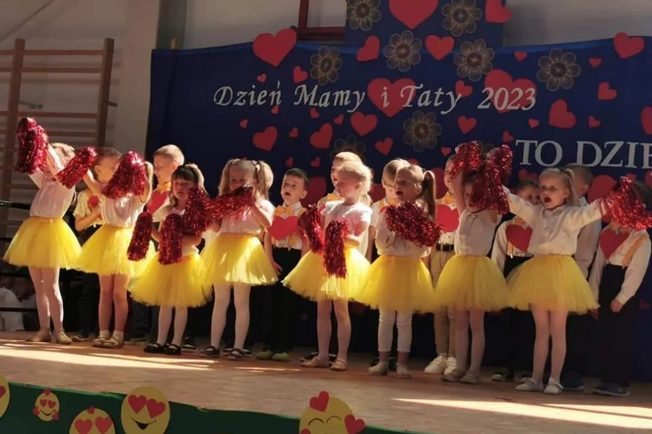 „Dzień Mamy i Taty” w Pasierbcu - zdjęcie 15