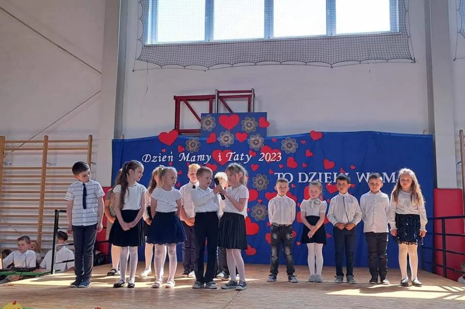 „Dzień Mamy i Taty” w Pasierbcu - zdjęcie 17