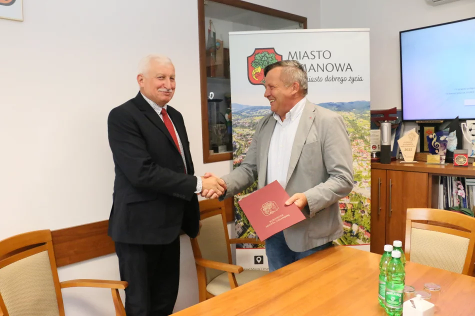 Za pozyskane środki unijne wykonany zostanie remont budynku przy ul. Kasprowicza 68 – umowa z Wykonawcą została podpisana - zdjęcie 2