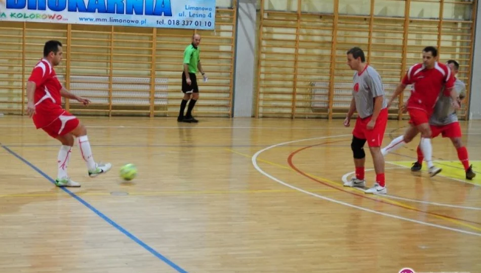 Ruszyła Limanowska Halowa Liga Futsalu - zdjęcie 1
