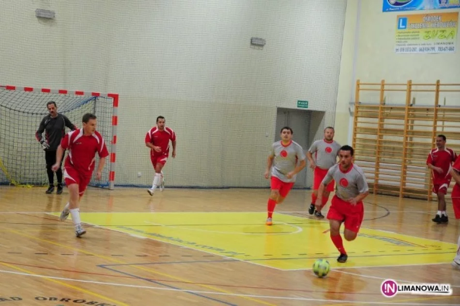 Ruszyła Limanowska Halowa Liga Futsalu - zdjęcie 3
