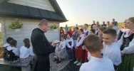 Uroczyste zakończenie nabożeństw majowych - zdjęcie 2