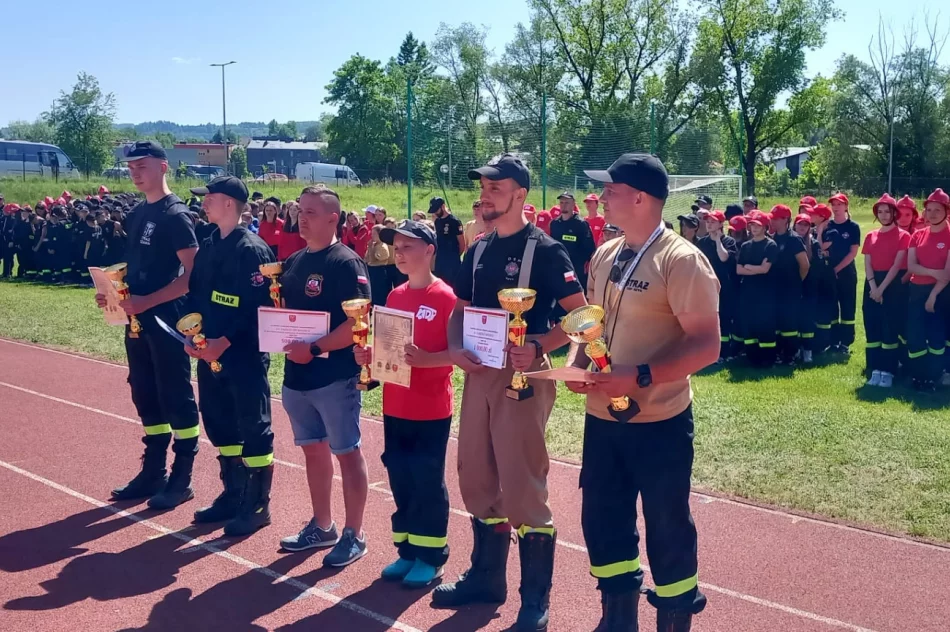 Zmagania młodych strażaków - zdjęcie 6