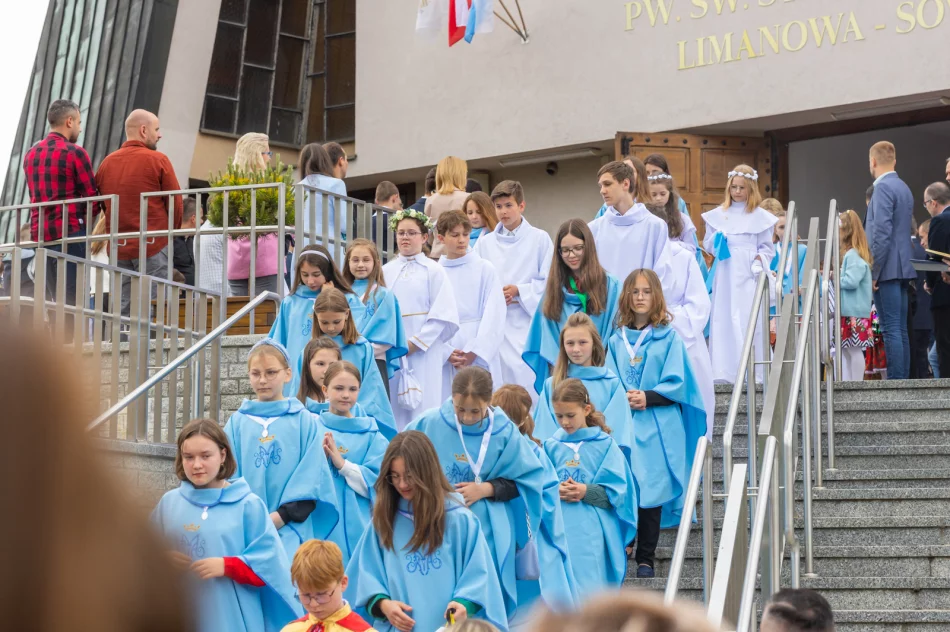 Uroczysta procesja w Sowlinach - Święto Bożego Ciała 2023 - zdjęcie 2