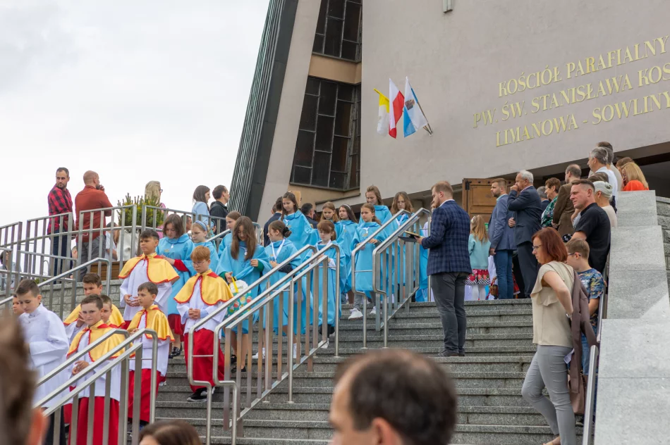 Uroczysta procesja w Sowlinach - Święto Bożego Ciała 2023 - zdjęcie 10