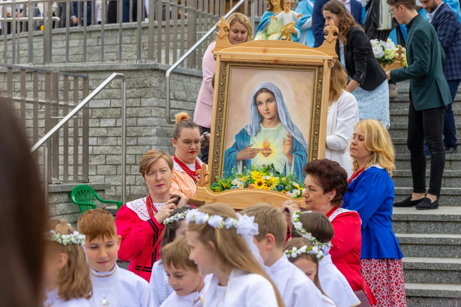 Uroczysta procesja w Sowlinach - Święto Bożego Ciała 2023 - zdjęcie 11