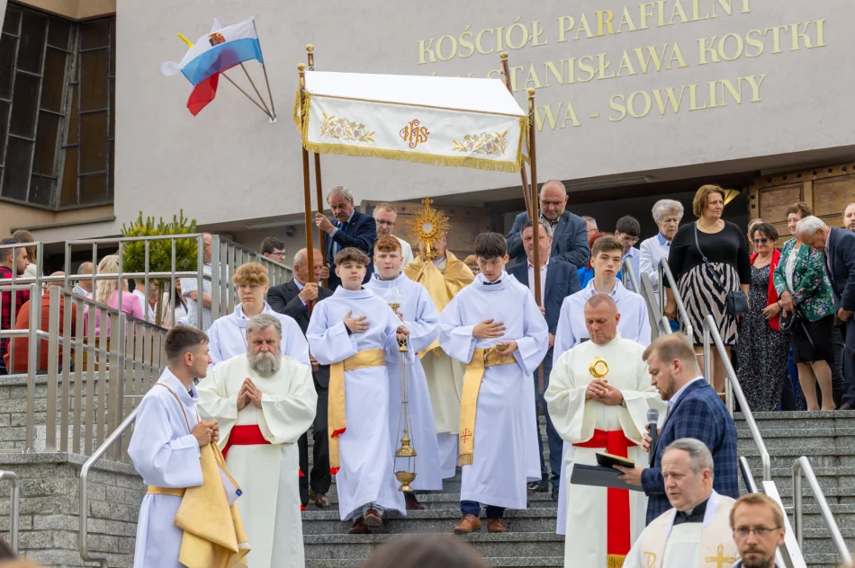 Uroczysta procesja w Sowlinach - Święto Bożego Ciała 2023 - zdjęcie 16