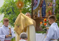 W Kościele katolickim przypada uroczystość Bożego Ciała - zdjęcie główne