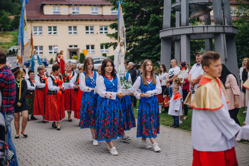 Uroczystość Bożego Ciała 2023 w Parafii pw św. Józefa Rzemieślnika w Starej Wsi - zdjęcie 6