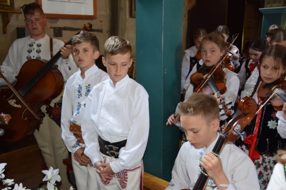 Urokliwa regionalna Eucharystia - zdjęcie 12