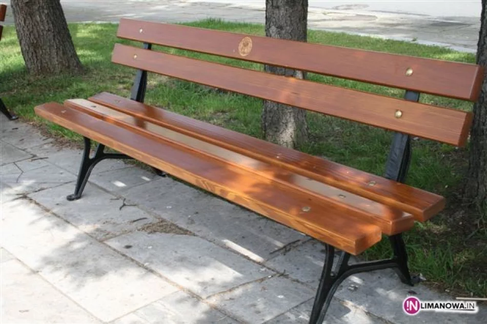 Nowe ławki - zdjęcie 2