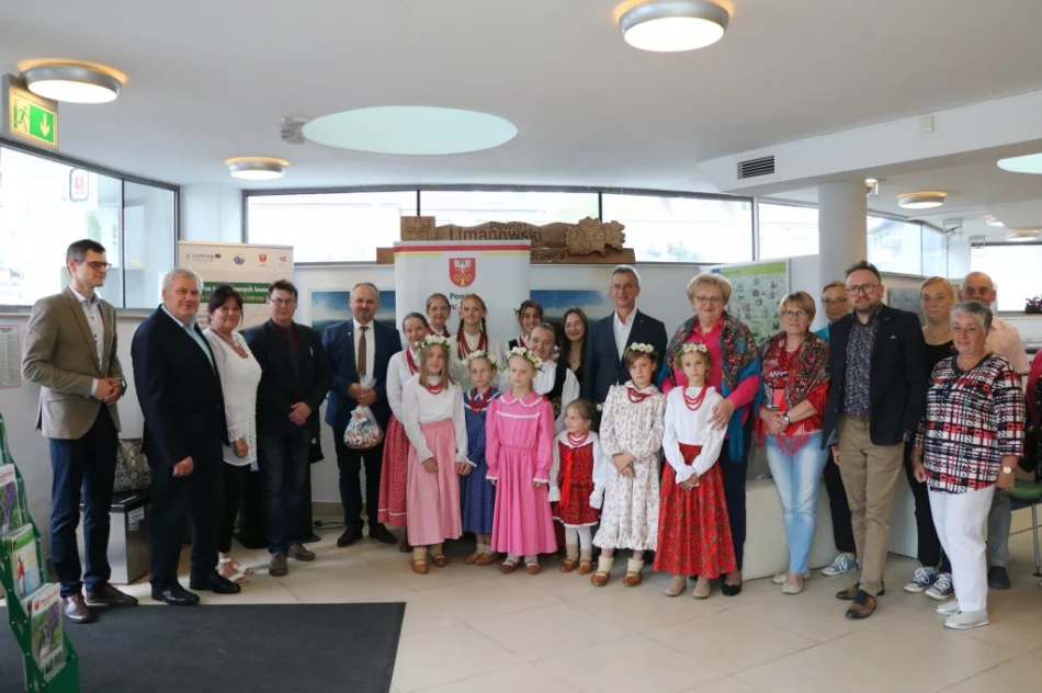 Wędrowali śladami bohaterów - zdjęcie 7