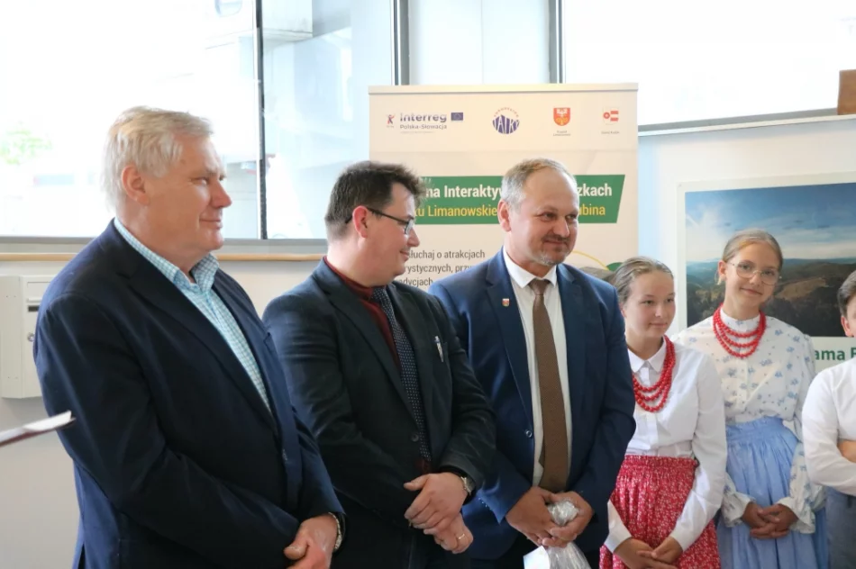 Wędrowali śladami bohaterów - zdjęcie 11