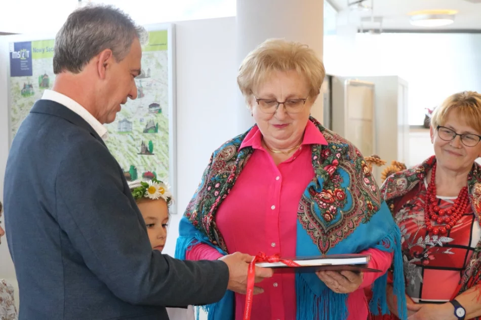 Wędrowali śladami bohaterów - zdjęcie 12