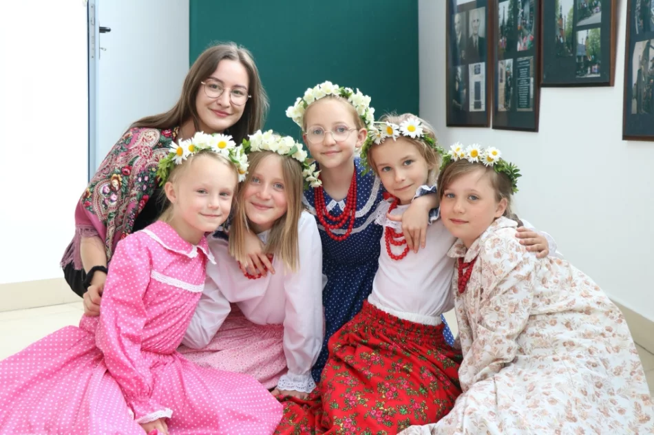 Wędrowali śladami bohaterów - zdjęcie 15