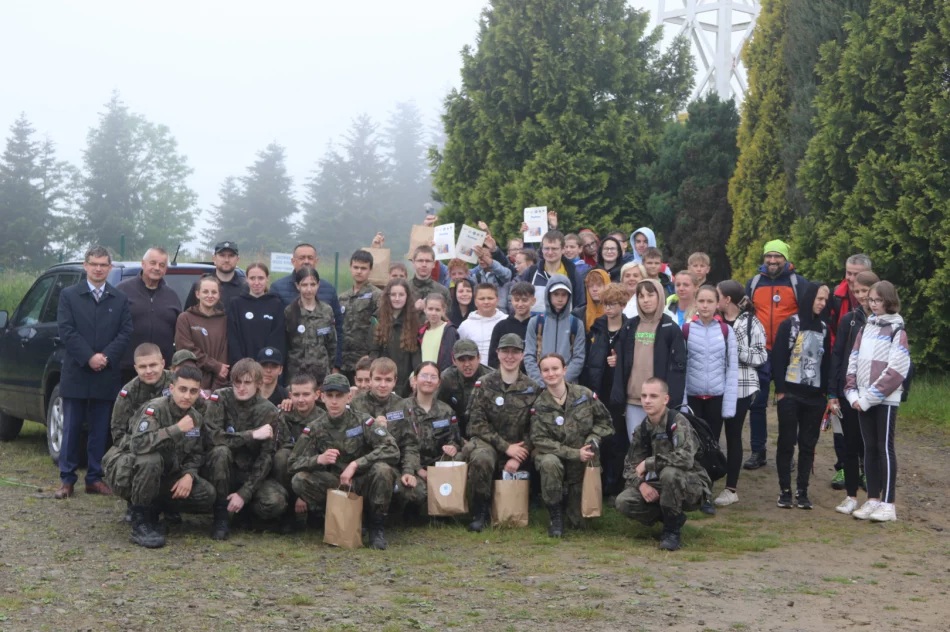 XVI Rajd Górski Szlakiem Papieskim w Tymbarku: w hołdzie Świętemu Janowi Pawłowi II - zdjęcie 7