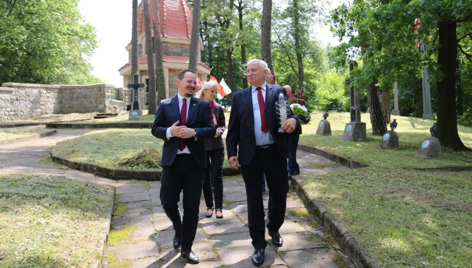 Węgierska delegacja w mieście - zdjęcie 1