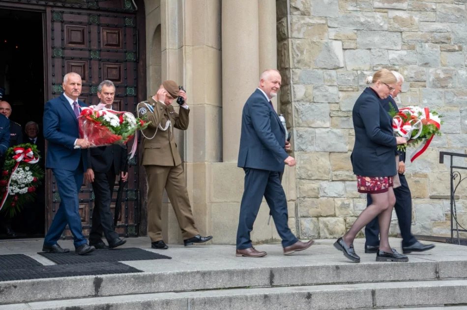 Oddano hołd ofiarom niemieckich nazistowskich obozów - zdjęcie 8