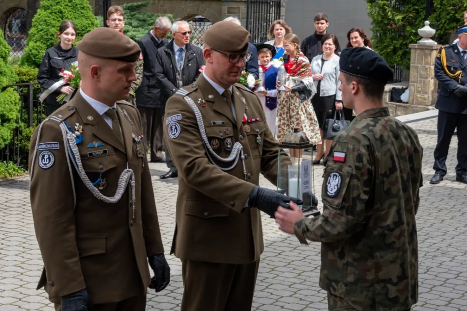 Oddano hołd ofiarom niemieckich nazistowskich obozów - zdjęcie 12