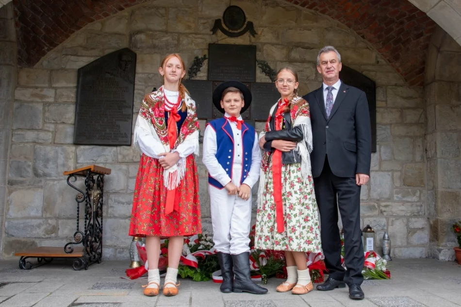 Oddano hołd ofiarom niemieckich nazistowskich obozów - zdjęcie 15