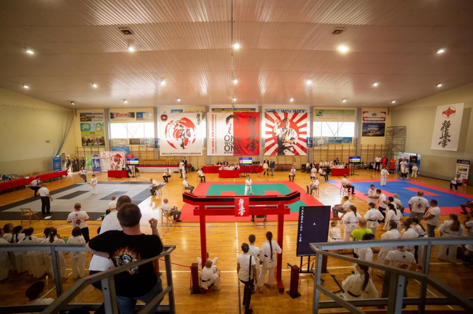 Turniej „One World One Kyokushin” przyciągnął do Limanowej młodych karateków - zdjęcie 3