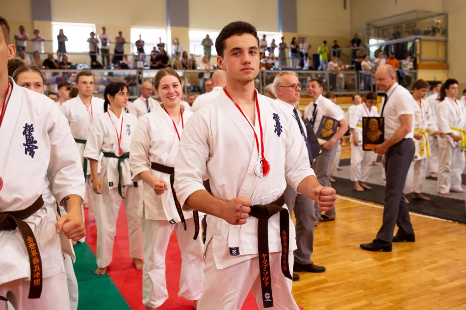 Turniej „One World One Kyokushin” przyciągnął do Limanowej młodych karateków - zdjęcie 11