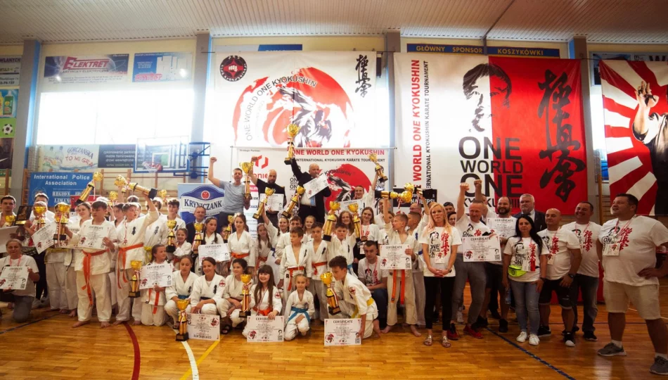 Turniej „One World One Kyokushin” przyciągnął do Limanowej młodych karateków - zdjęcie 1