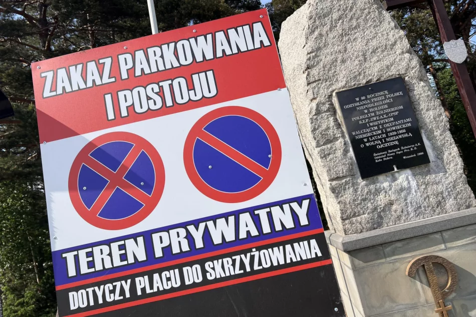 Znak zakazu szpeci pomnik i miejsce uroczystości - zdjęcie 4